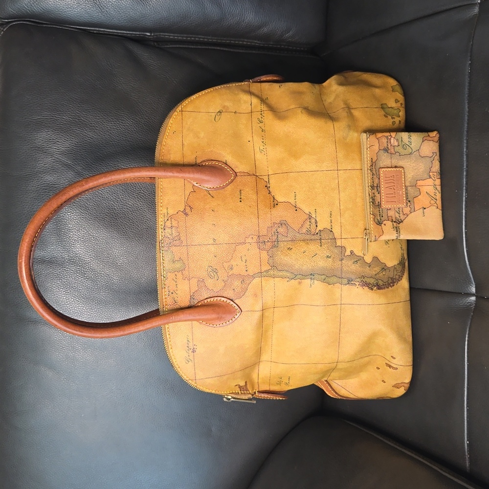 Alviero Martini Shoulder Bag & Coin Purse